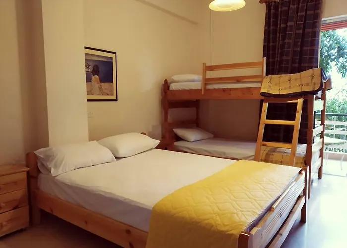 Artemida Appartement *